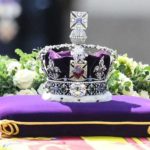 エリザベス女王の大英帝国王冠、各国から盗んだダイヤで作られていた・・・