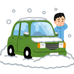 【悲報】鳥取県・智頭町の国道373号が雪の影響でトラックなど数十台が動けず